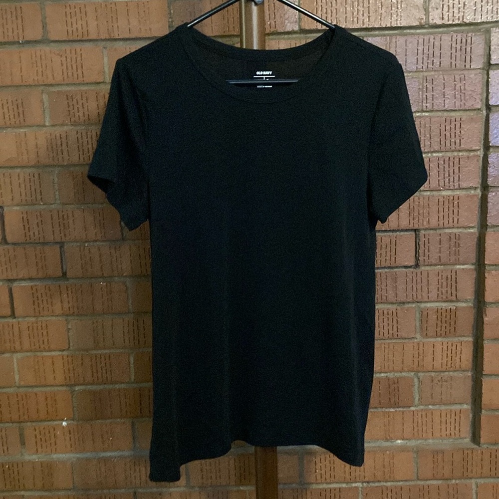 Old Navy Black Tee